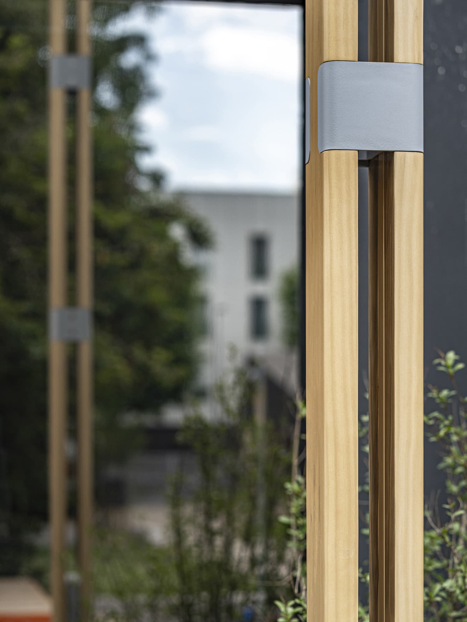 A close-up of a Skala mast installed along a path.