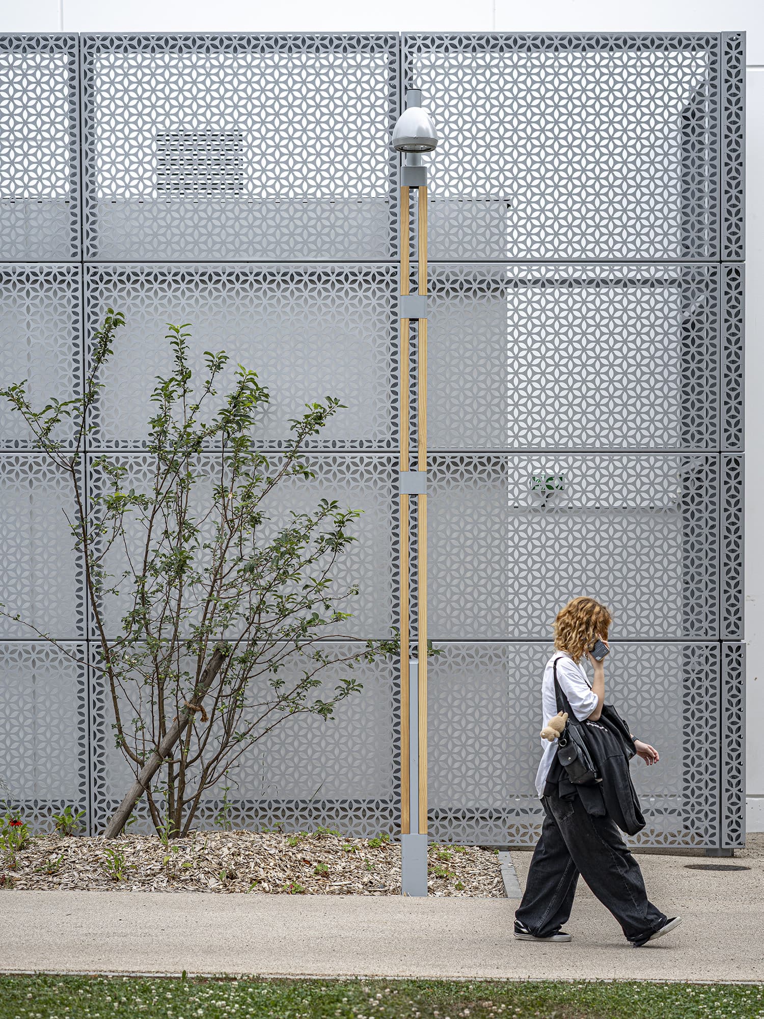Skala mast installed along a path.